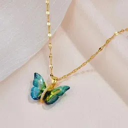 DIVASTRI Gold-Plated Animal Shaped Pendants with Chains-39