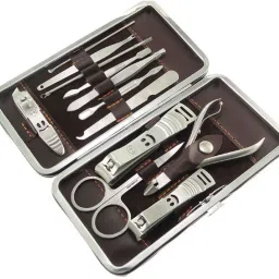 16 PC MANICURE KIT-27