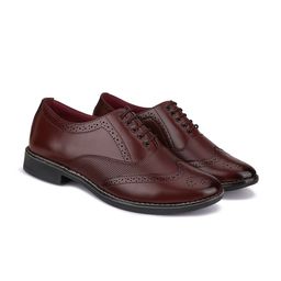 BERSACHE Men Textured Leather Brogues-image-41