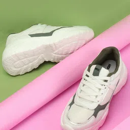 HRX by Hrithik Roshan Women Textured Lightweight Sneakers-image-87