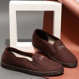 Liberty Men Round Toe Lightweight Canvas Slip-On Sneakers-image-19