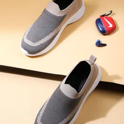 TPENT Women Textured Slip-On Sneakers-38