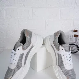 Carlton London sports Women Colourblocked Lightweight Sneakers-image-94