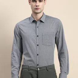 INVICTUS Standard Micro Ditsy Printed Cotton Slim Fit Formal Shirt-image-50