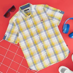 Pantaloons Junior Boys Checked Spread Collar Sort Roll-Up Sleeves Casual Shirt-image-97
