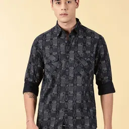 VALEN CLUB Slim Fit Geometric Printed Cotton Casual Shirt-picture-15