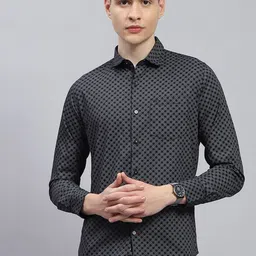 Monte Carlo Classic Slim Fit Opaque Geometric Printed Cotton Casual Shirt-image-64