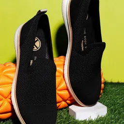 Hush Puppies Women Round Toe Textile Slip-On Sneakers-46