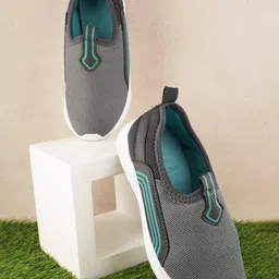 Walkfree Women Mesh Slip-On Sneakers-35
