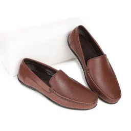 One8 Men Tan Brown Textured Formal Slip-On Shoes-image-40