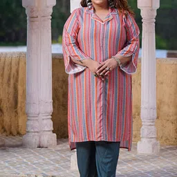 PrettyPlus by Desinoor.com Women Striped Regular Kurta with Palazzos-image-15