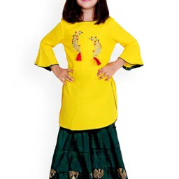 misbis Girls Yellow Floral Embroidered Panelled Kurti with Palazzos-image-3
