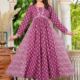 Vbuyz Women Floral Printed Floral Anarkali Kurta-image-33