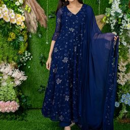 Label Shaurya Sanadhya Floral Embroidered Sequinned Kurta with Trousers & Dupatta image 1