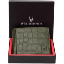 WildHorn Men Green Textured RFID Protected Leather Two Fold Wallet-47