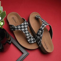 Mast & Harbour Black Printed Open Toe T-Straps Flats-picture-10