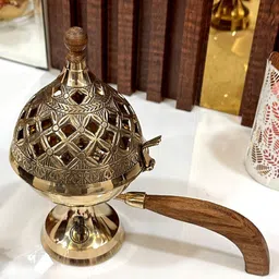 DSH Crafting Your Curiosity Brown & Gold toned Brass Doop Dani with Wooden Handle-70