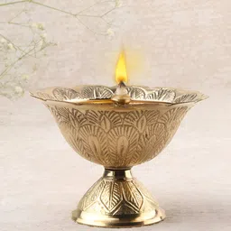 DOKCHAN Gold toned Textured & Peacock-Charm Pooja Diya-image-58