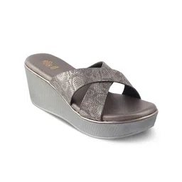 Tresmode Textured Wedge Heels-50