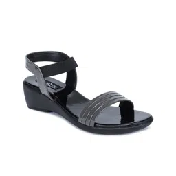 SAPATOS Women Grey Striped Wedges-image-79