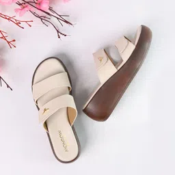 Monrow Round Toe PU Wedge Sandals-52