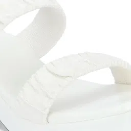 CLOG LONDON Textured Open Toe Platform Heels image 4