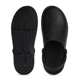 Aqualite Men Round Toe Slip On Clogs image 5