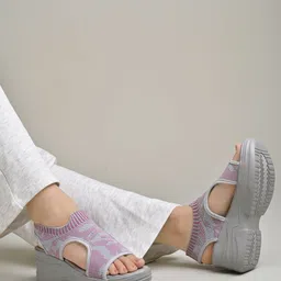 Shoetopia Striped Flatform Sandals-28
