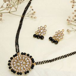 KARATCART White & Black Gold-Plated Kundan-Studded & Beaded Mangalsutra With Earrings-image-39