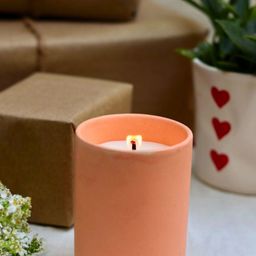 WEAVING HOMES Peach-Coloured & White Strawberry Scented Ceramic Candle-image-13