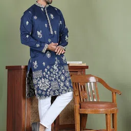 Jompers Floral Embroidered Sequinned Mandarin Collar Straight Kurta With Pyjama-8