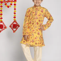 VASTRAMAY Boys Mandarin Collar Long Sleeves Floral Printed Straight Kurta with Churidar-51