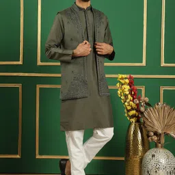 Jompers Mandarin Collar Kurta With Pyjamas & Nehru Jacket-picture-57
