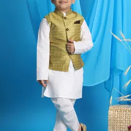 VASTRAMAY Boys Mandarin Collar Straight Kurta with Pyjama & Nehru Jacket-44