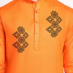 DEVOILER Ethnic Motifs Printed Mandarin Collar Regular Kurta with Pyjamas image 2