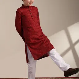 Manyavar Boys Geometric Printed Mandarin Collar Kurta with Pyjamas-2