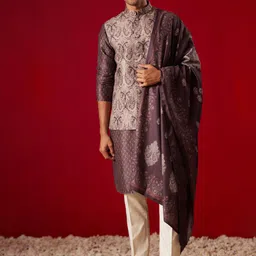 VASTRAMAY Ethnic Motifs Printed Straight Kurta With Pyjama & Jacket-image-92