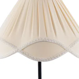 Devansh Cream-Coloured Solid Traditional Table Lamp image 4