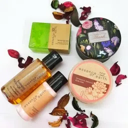 Essence Of Earth Refreshing Skincare Hamper image 1