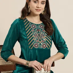 HERE&NOW Women Floral Yoke Design Regular Thread Work Velvet Kurta with Trousers-picture-30