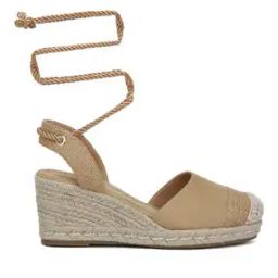 Women Lace & Crochet Heeled Shoe-picture-11