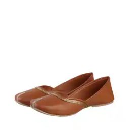 Women Round-Toe Slip-On Juttis-image-10