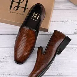 Men Slip-On Shoes with Round Toes-image-23
