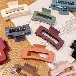 Xivir Rectangle Claw Clip-55