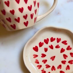 WEAVING HOMES Red & White 2 Pcs Printed Microwave Safe Ceramic Glossy Plates & Mugs-42