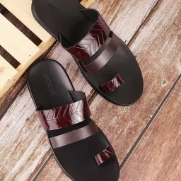 Mochi Men Textured Leather Comfort Sandals-picture-49