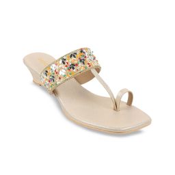 Mochi Ethnic Embellished One Toe Wedges-48