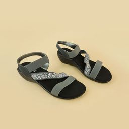 Ozuri Wedge Sandals-image-23
