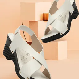 ICONICS Criss-Cross Strap Open Toe Platform Heels-14