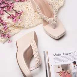 DIVASTRI Party Wedge Sandals-10